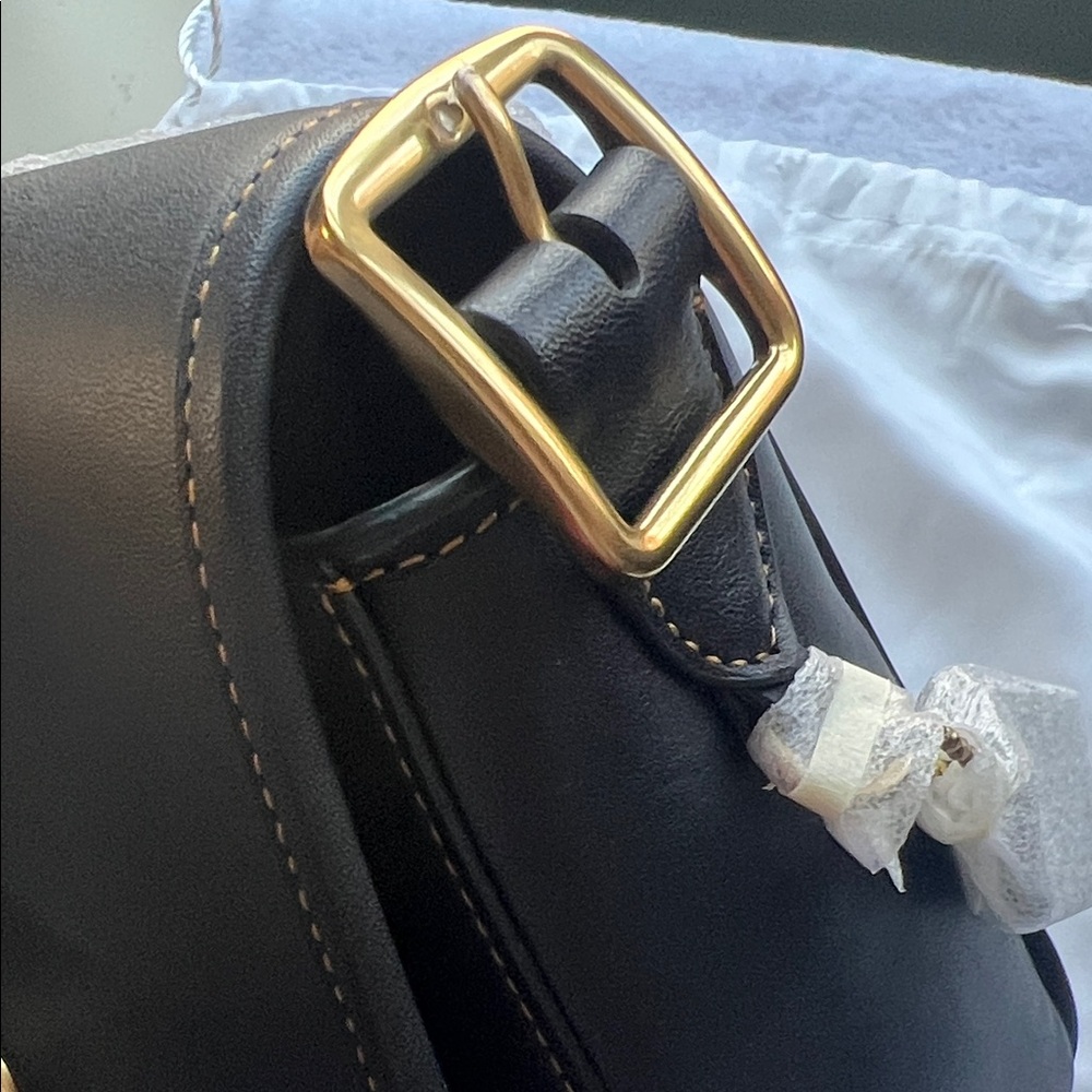 Coach Black Leather Crossbody Bag with Gold Hardware - Picture 6 of 17